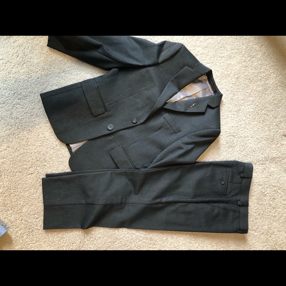 Boys suit size 10